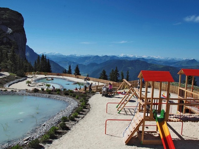 Steinplatte Waidring Tirol