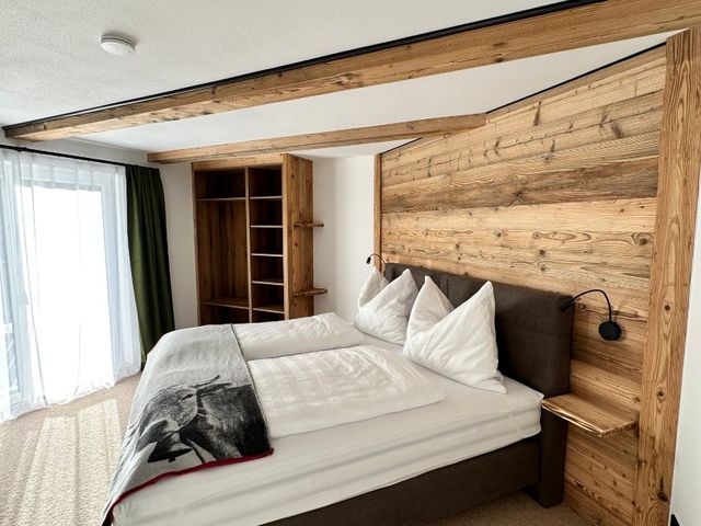 Klamm Lodge
